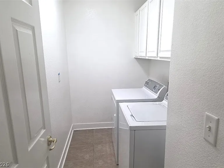 977 Cardelina Ln — Photo 6