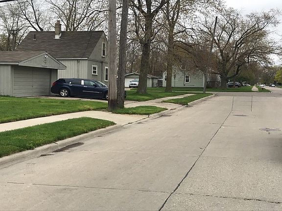 4th image of 12483 Couwlier Ave