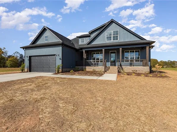 160 Galliher Rd, Harmony, NC 28634