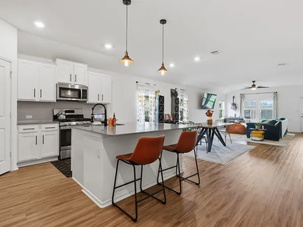 129 Esparza Dr, Bastrop, TX 78602
