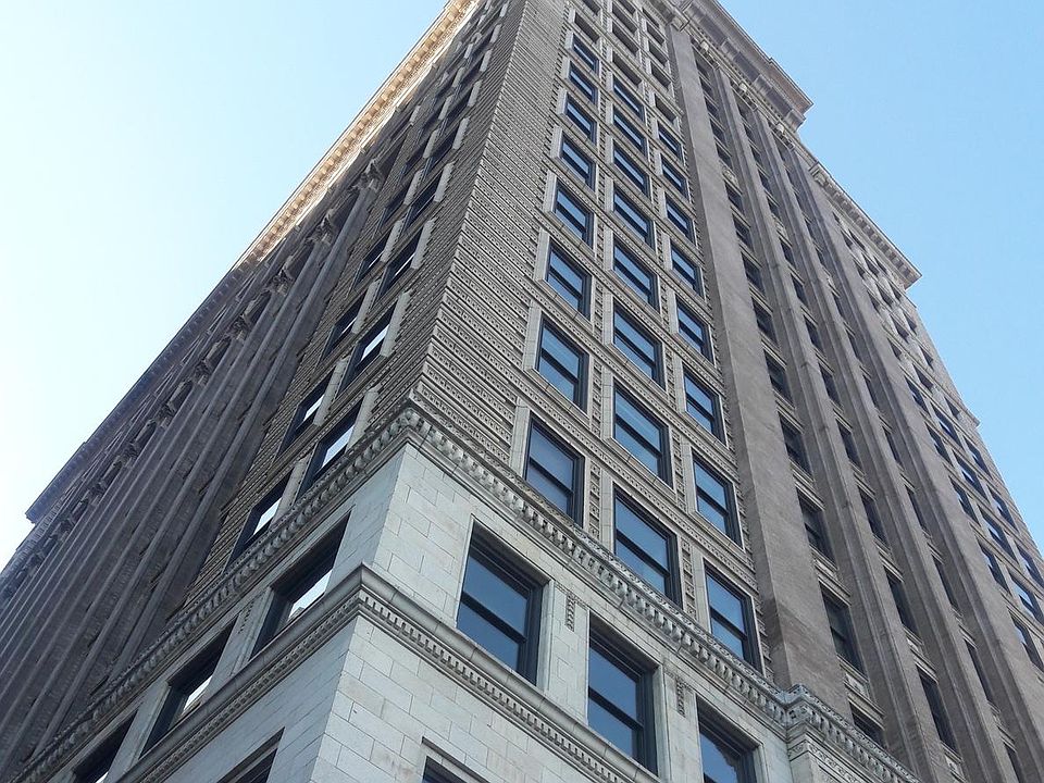 1st image of 6 N Michigan Ave Unit 1102