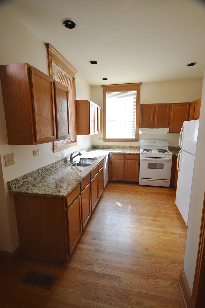 Building Photo - 2317 N Orchard St #CH