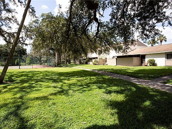 2nd image of 7931 Pine Dr