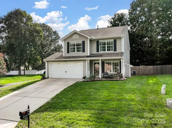 2276 Mancke Dr, Rock Hill, SC 29732