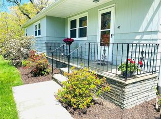 48 Hillcrest Rd, Monroe, CT 06468