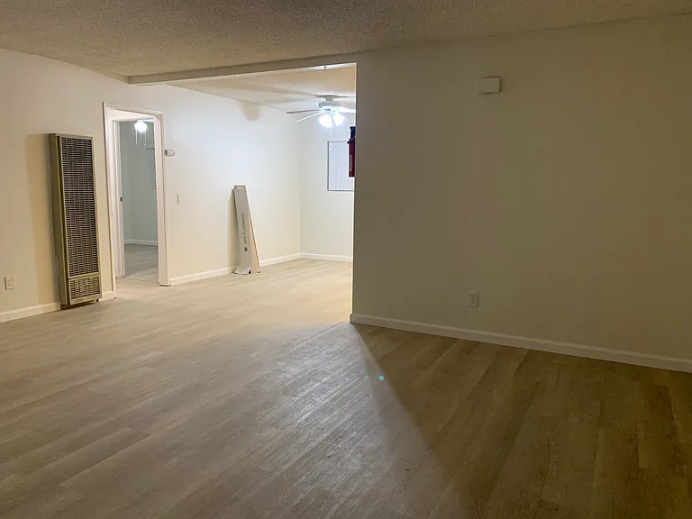 625 N Alameda Ave #A — Photo 11