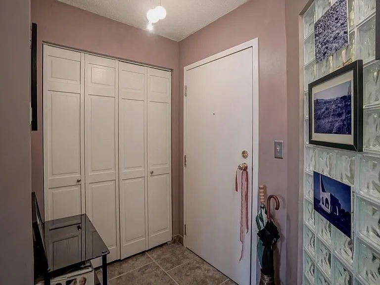 60 Gibson St #103 — Photo 14