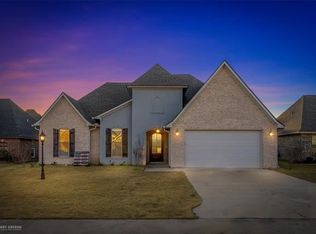 9104 Cottage Ridge Dr, Shreveport, LA 71106