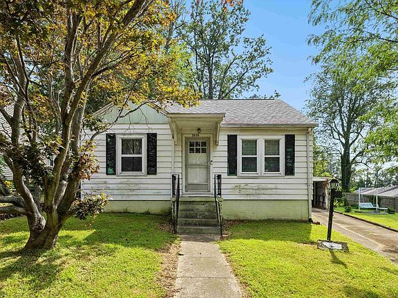3rd image of 2638 W Victory Ct