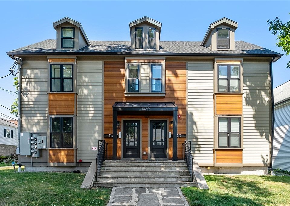 1st image of 1069 Washington St #1