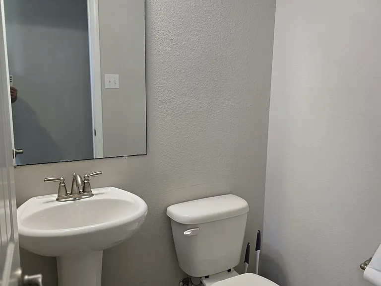 4410 Lake Crest Dr — Photo 17
