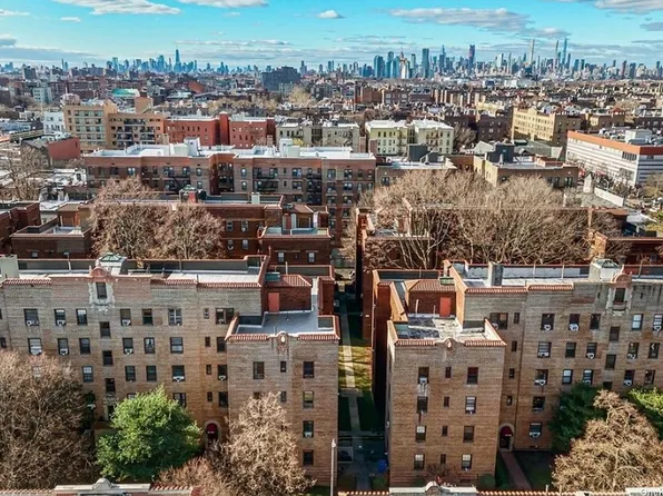 3730 83rd St APT 2M, Flushing, NY 11372