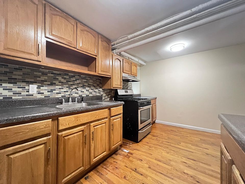 1st image of 233 Weequahic Ave APT 18