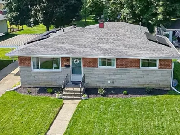 5609 Meadowood Dr, Indianapolis, IN 46224