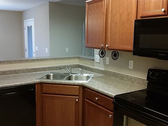 4th image of 2856 Ohunter Ave