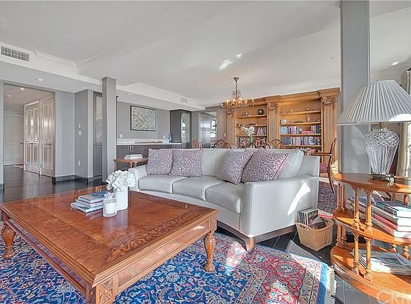 4th image of 155 Cordova St Unit 506