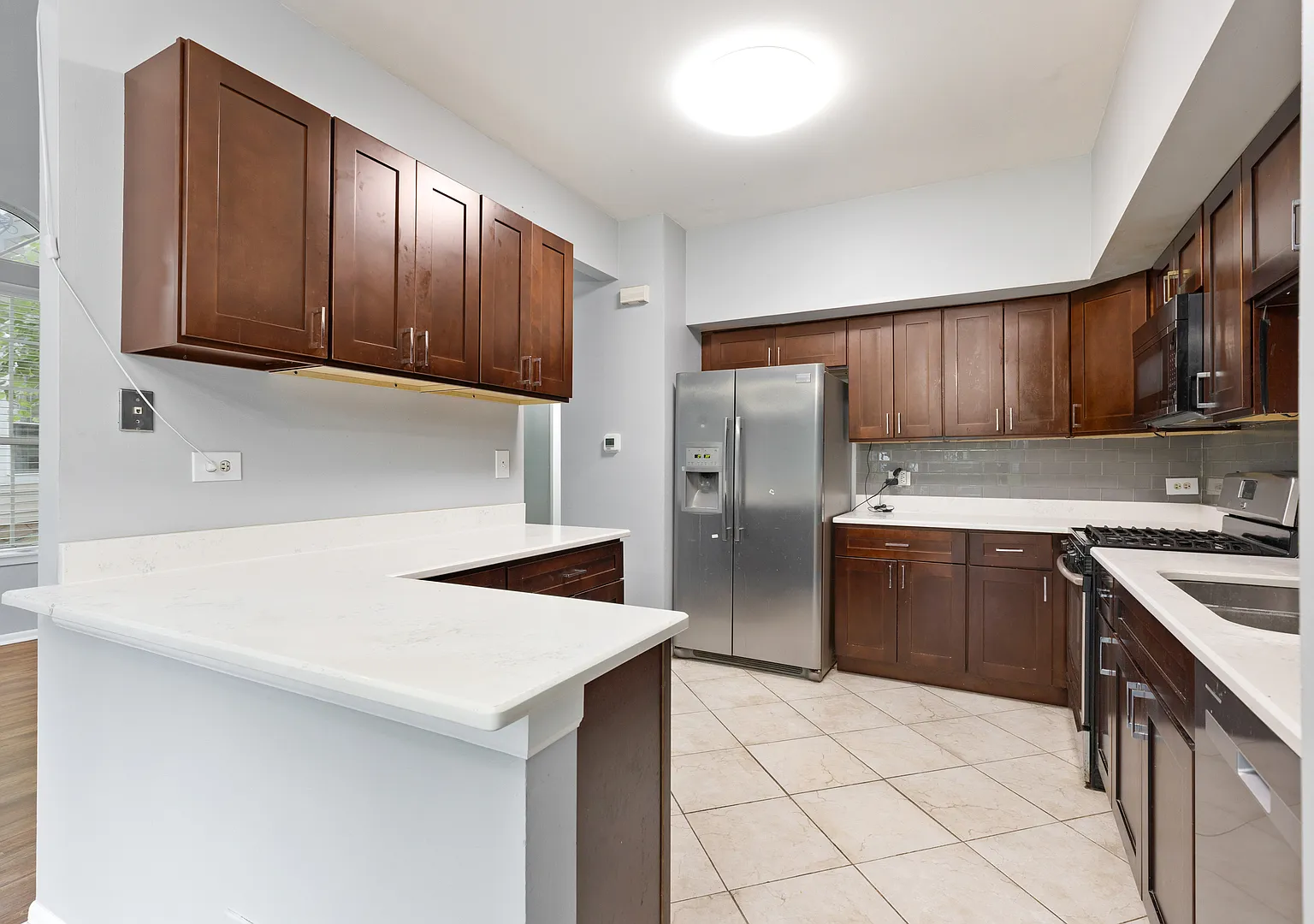 3 bed, 2.5 bath, $2,600 — Photo 4