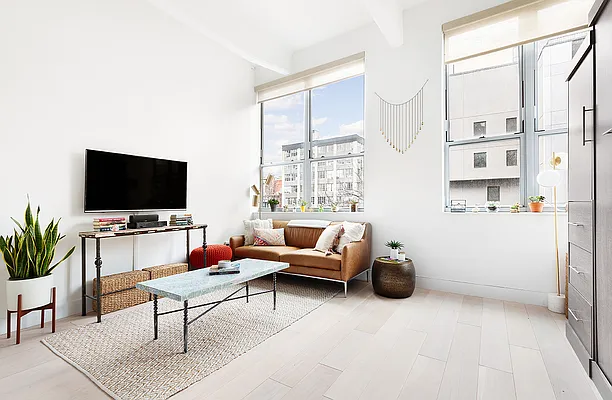 Rented by Compass | media 10