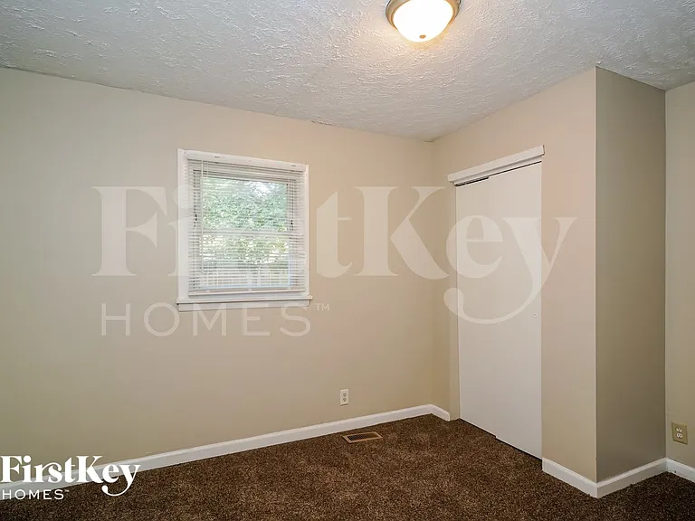 6440 W 15th St — Photo 11