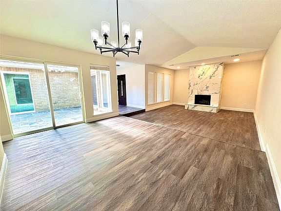 3rd image of 14307 Piping Rock Ln