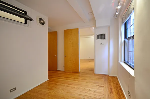 Rented by WAM Partners - William Moses Co. | media 1