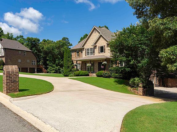2nd image of 542 Cody Cir