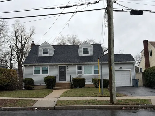 2151 Johnson Pl, Bellmore, NY 11710