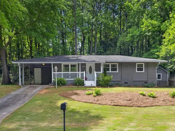 948 Creekdale Dr, Clarkston, GA 30021