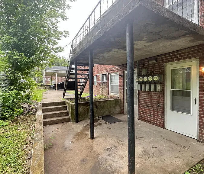 1908 Colonial Ln #1 — Photo 16