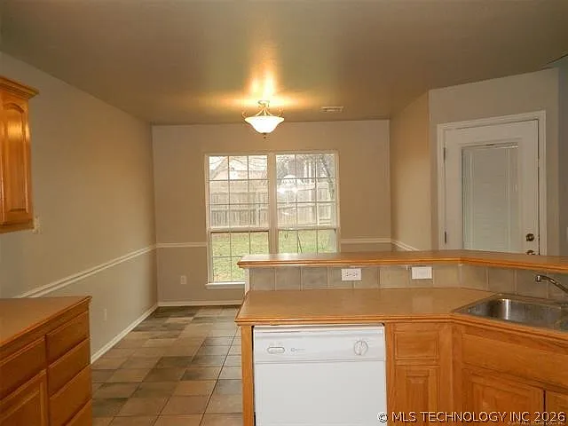 9803 N 100th East Ave — Photo 9
