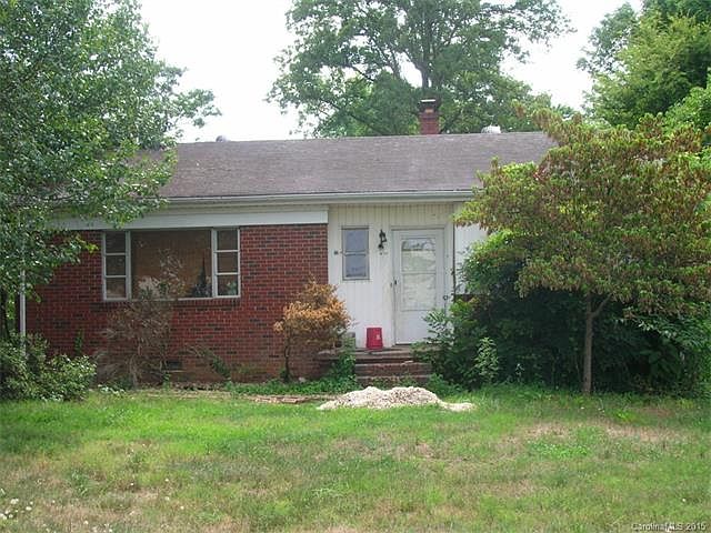 2nd image of 4801 Statesville Rd