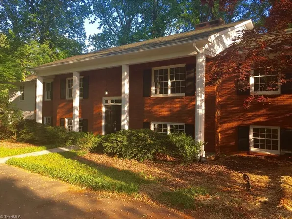 3240 Valley Rd, Winston Salem, NC 27106