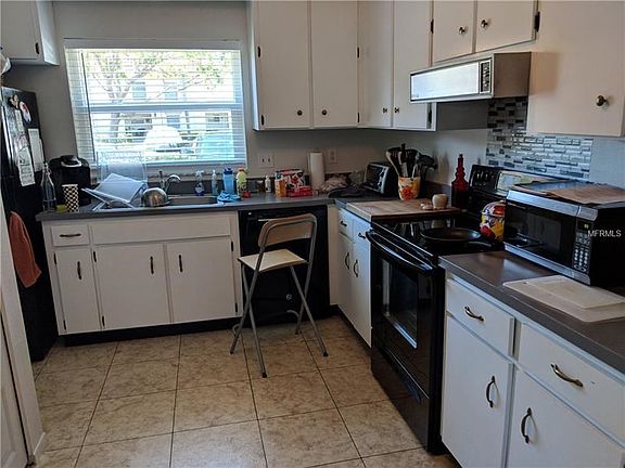 2nd image of 2700 Bayshore Blvd #21