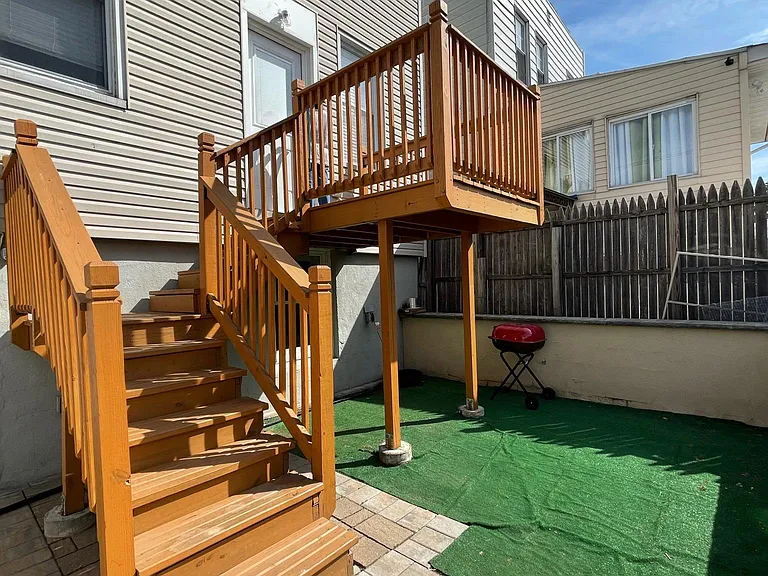 115 Centre Ave #1 — Photo 17