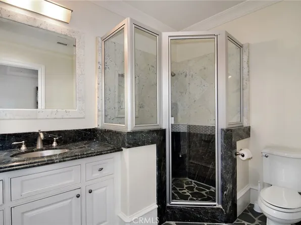 18933 La Montana Pl, Tarzana, CA 91356