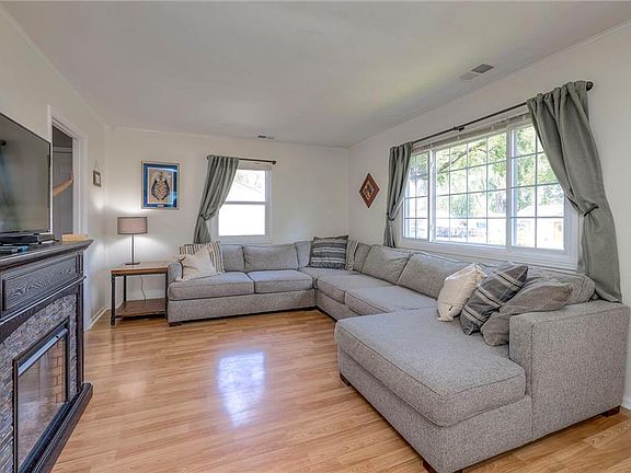 5th image of 2148 S 35th St