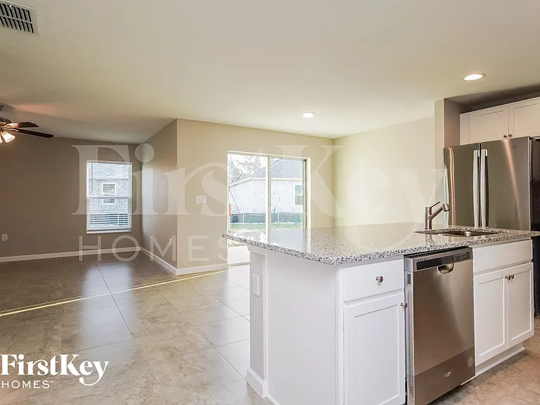 349 S Haven Ct — Photo 5