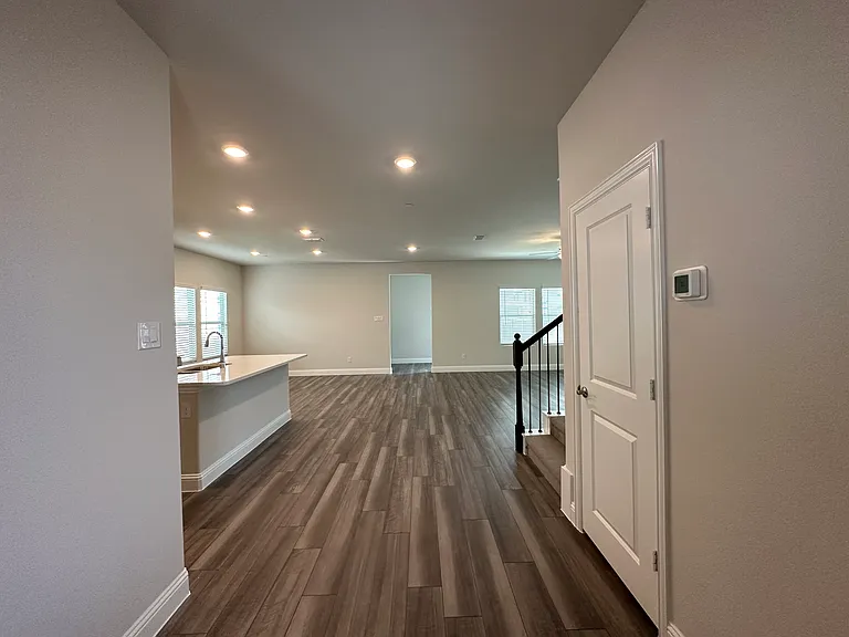 123 Monarch Way — Photo 8