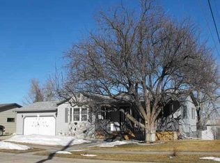2025 12th Ave, Belle Fourche, SD 57717