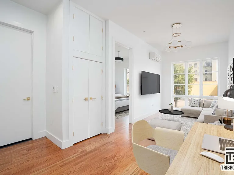 133 Brown Pl #403 — Photo 1