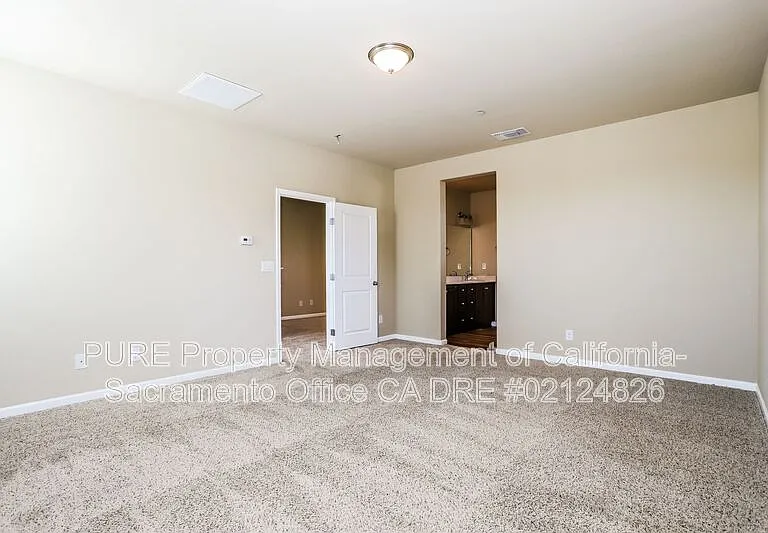5564 Celebration St — Photo 10