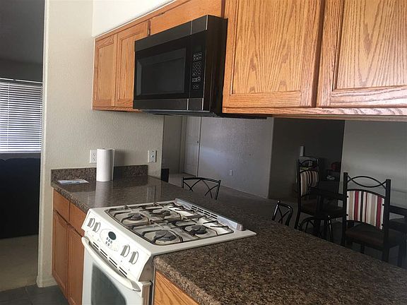 3rd image of 4112 E Jasmine Ave