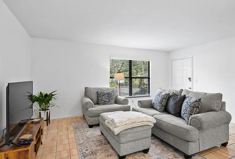 Summerwind Dr — Photo 1