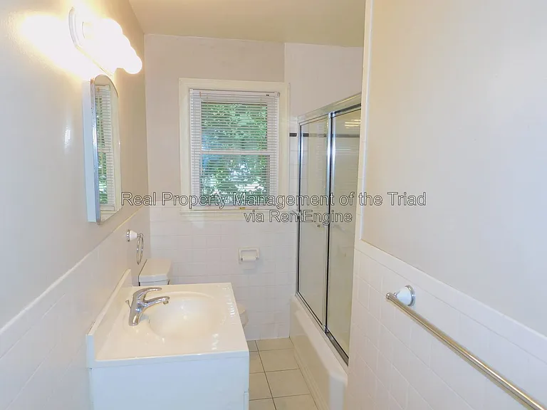 715 S Hawthorne Rd — Photo 13
