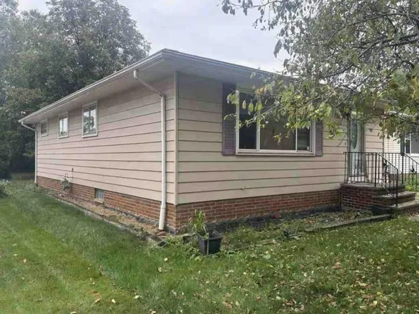 713 E 240th St, Euclid, OH 44123