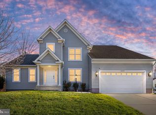 16199 Sheffield Dr, Dumfries, VA 22025