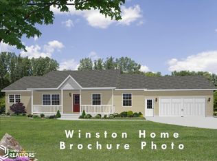 107 S West St, Mount Ayr, IA 50854