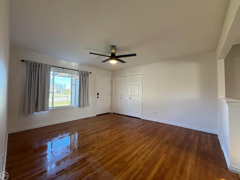 27550 E Schiller Dr — Photo 9