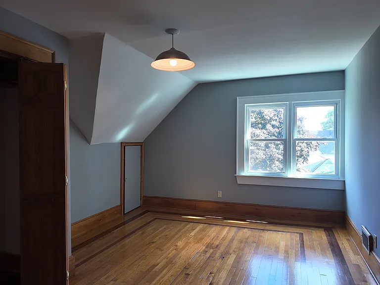 551 Townsend Ave #3 — Photo 8
