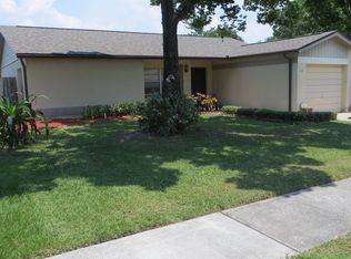 1042 Bridlewood Way, Brandon, FL 33511